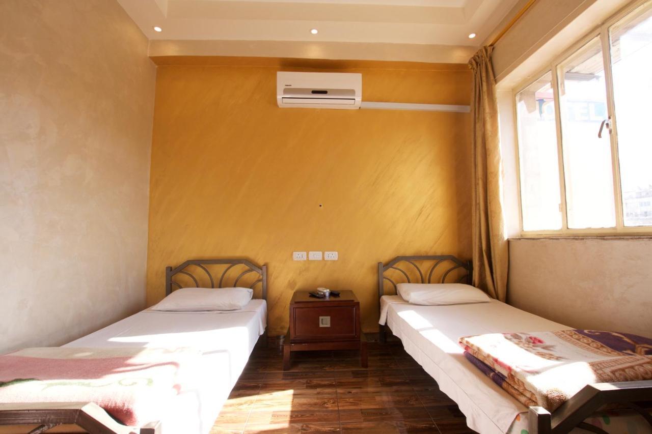 Erasmus Student House By Sunrise Hostel Amán Exterior foto
